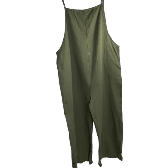 Women’s medium olive green jumpsuit - Picture 8 of 8
